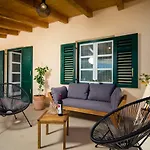 House Jozefina With Pool